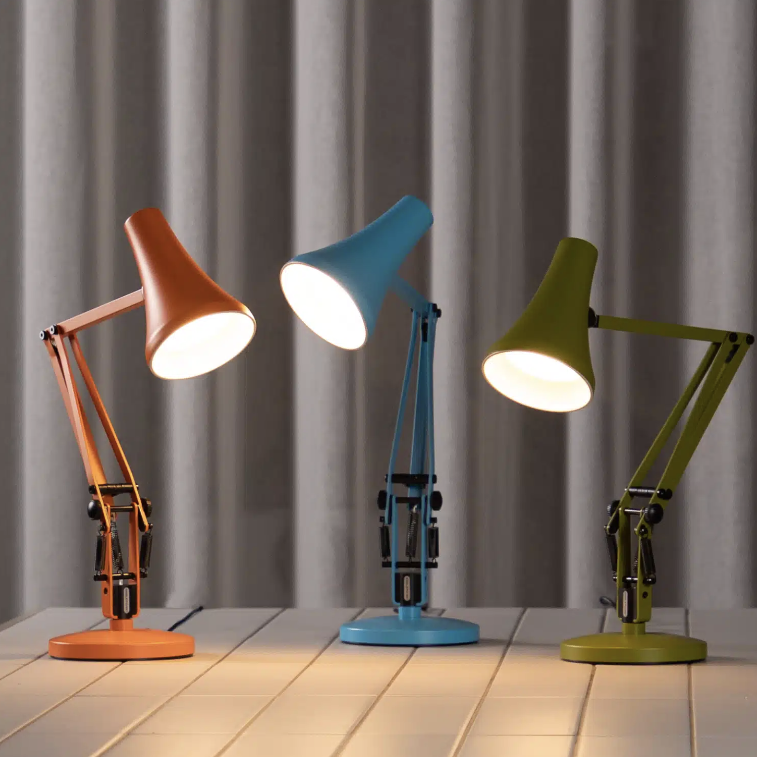 ANGLEPOISE 90 MINI MINI USBライト Anglepoise Type 90 Mini Mini Desk Lamp (6 colours) — scandimodern
